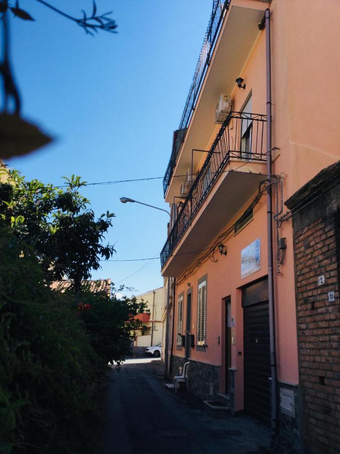 b&b da Jasmine Santa Teresa Di Riva Bagian luar foto