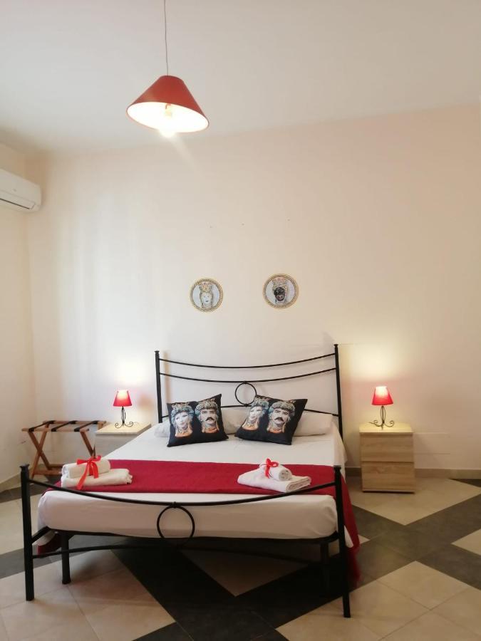 b&b da Jasmine Santa Teresa Di Riva Bagian luar foto