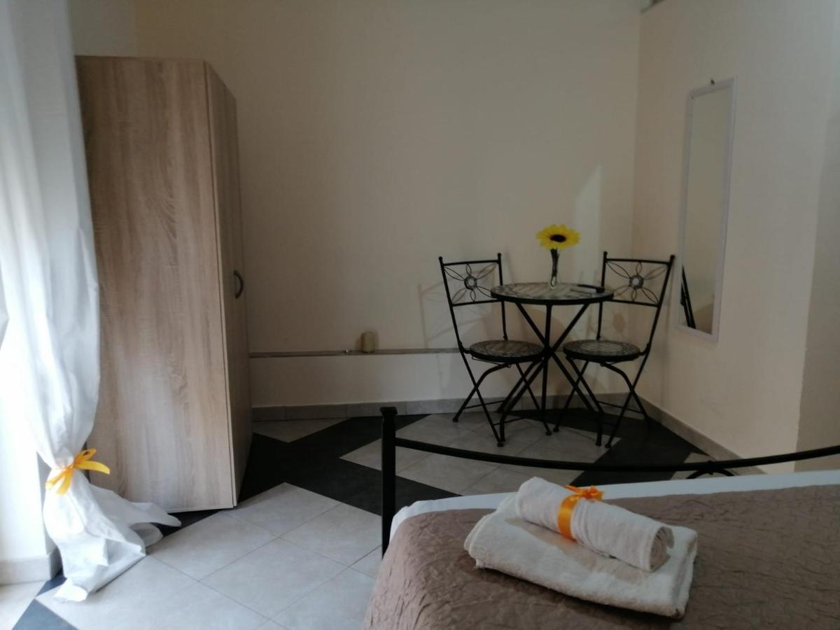 b&b da Jasmine Santa Teresa Di Riva Bagian luar foto