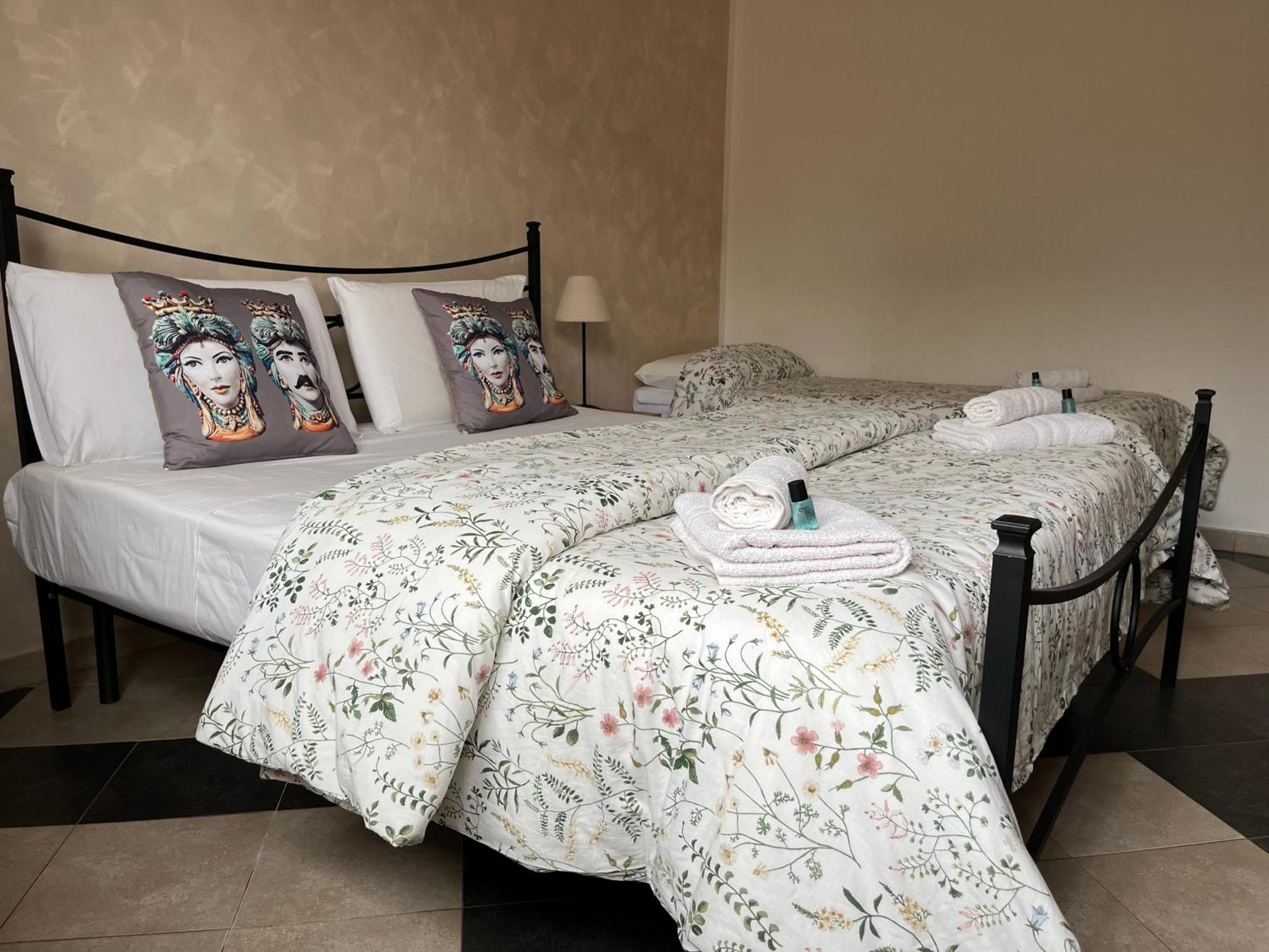 b&b da Jasmine Santa Teresa Di Riva Bagian luar foto