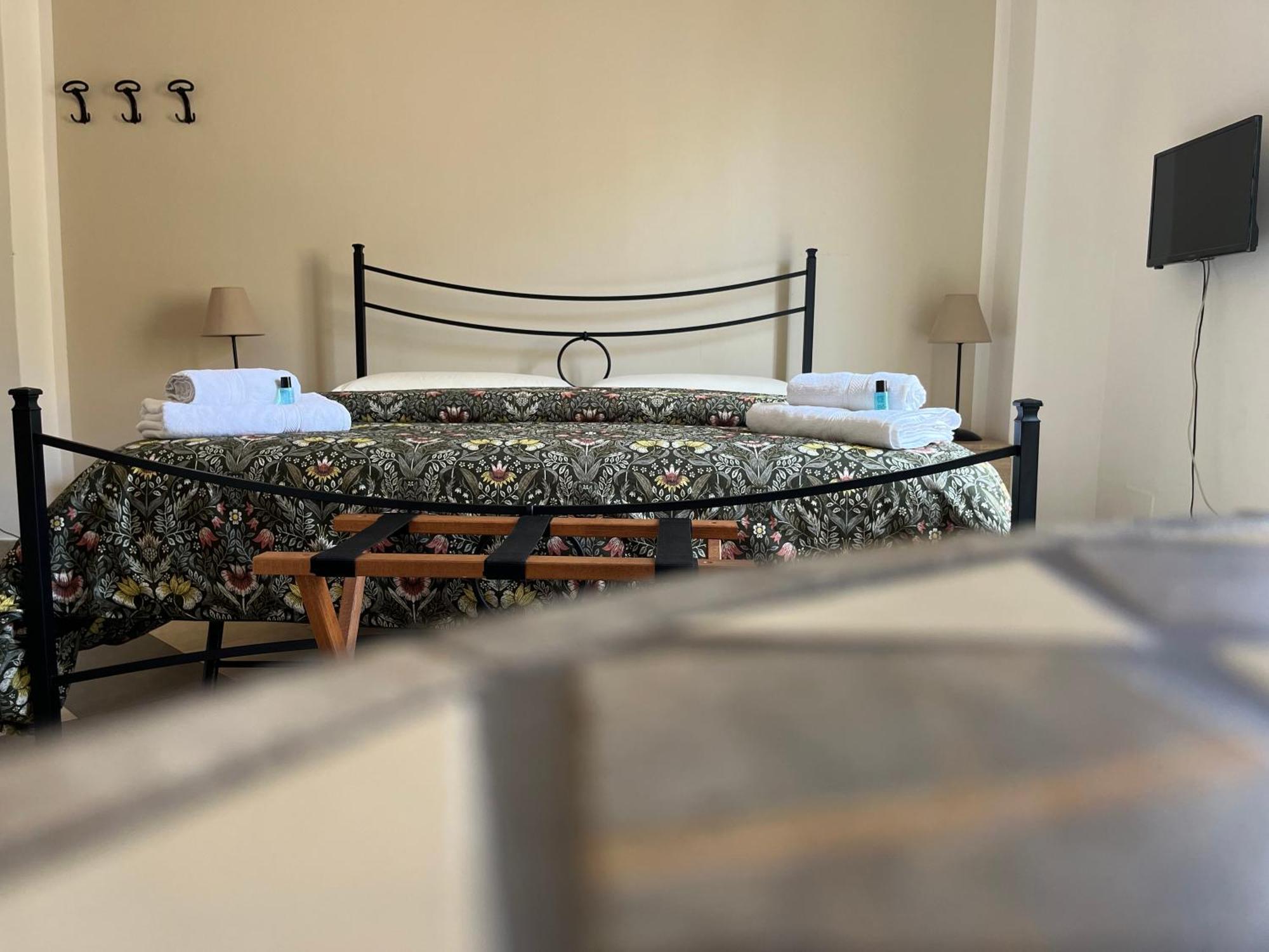 b&b da Jasmine Santa Teresa Di Riva Bagian luar foto